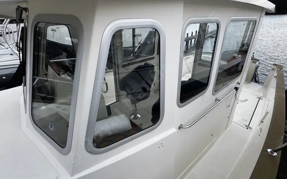 slider 13 Rhea  730 Fishing