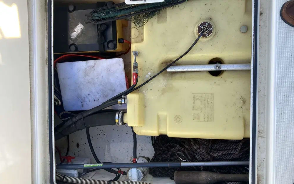 slider 37 Jeanneau Merry Fisher 625Legende