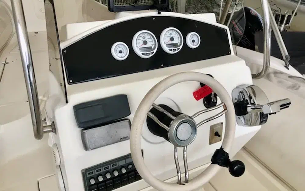 slider 0 Black Fin 25