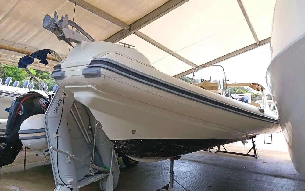 slider 18 Black Fin 25