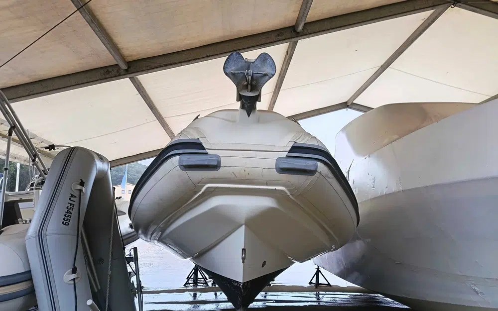 slider 5 Black Fin 25