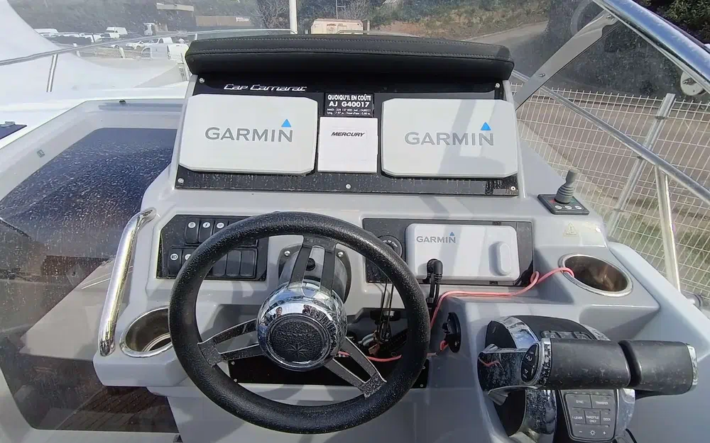 slider 9 Jeanneau Cap Camarat 9.0 WA