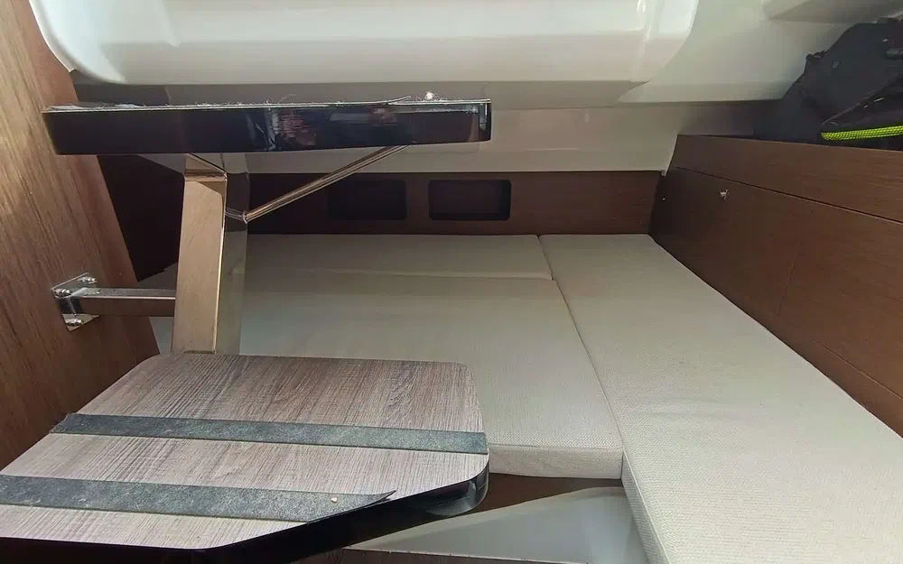 slider 19 Jeanneau Cap Camarat 9.0 WA