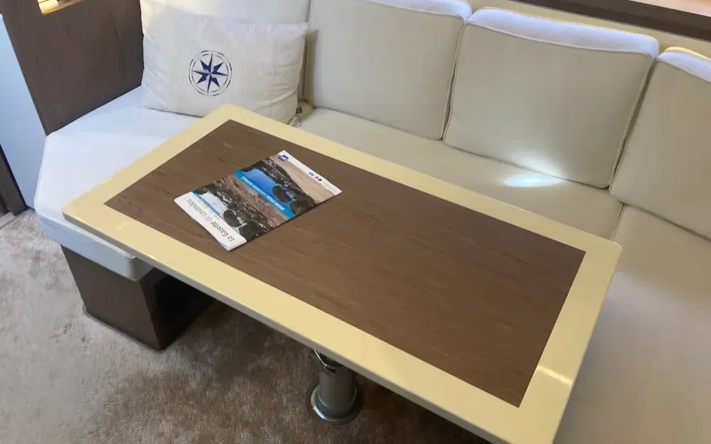 slider 33 Jeanneau Leader 46