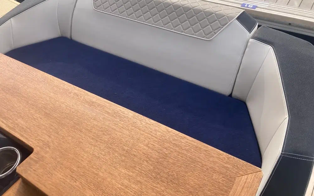 slider 23 Jeanneau Leader 46