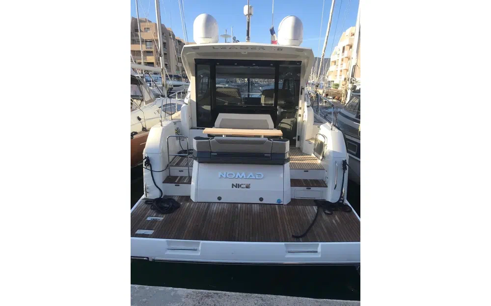 slider 6 Jeanneau Leader 46