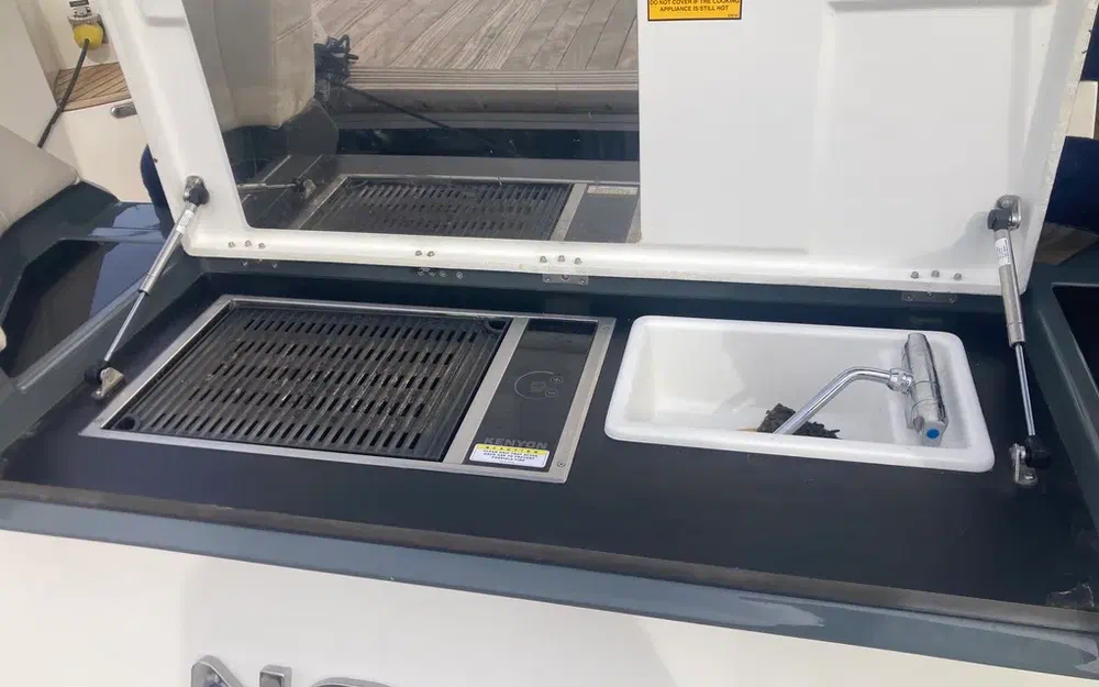 slider 25 Jeanneau Leader 46