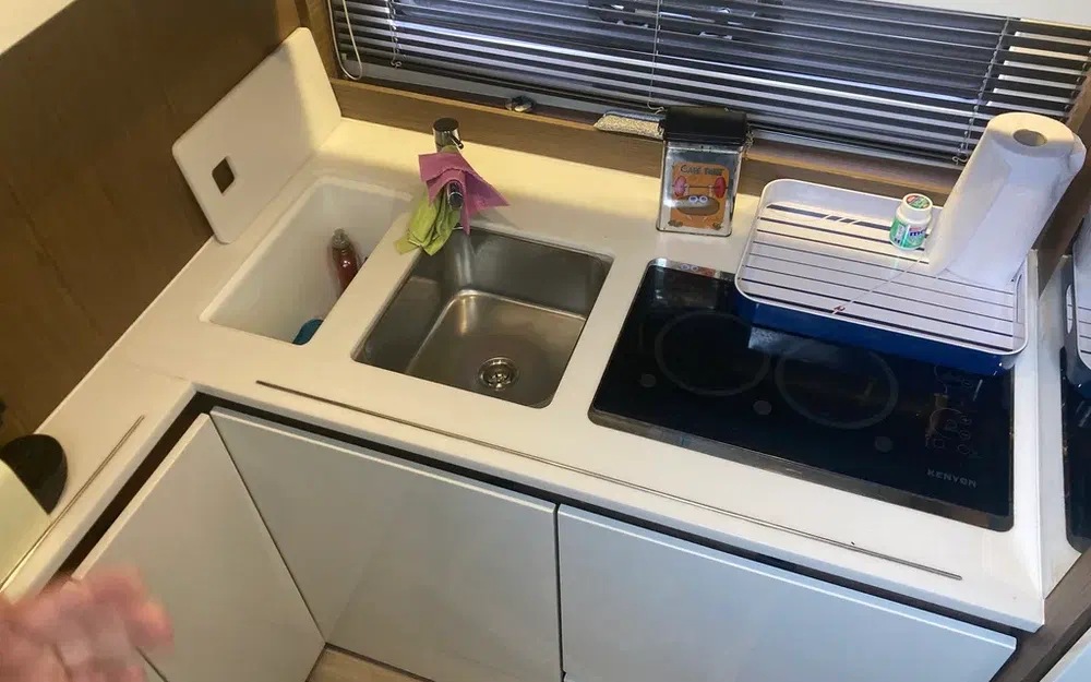 slider 35 Jeanneau Leader 46