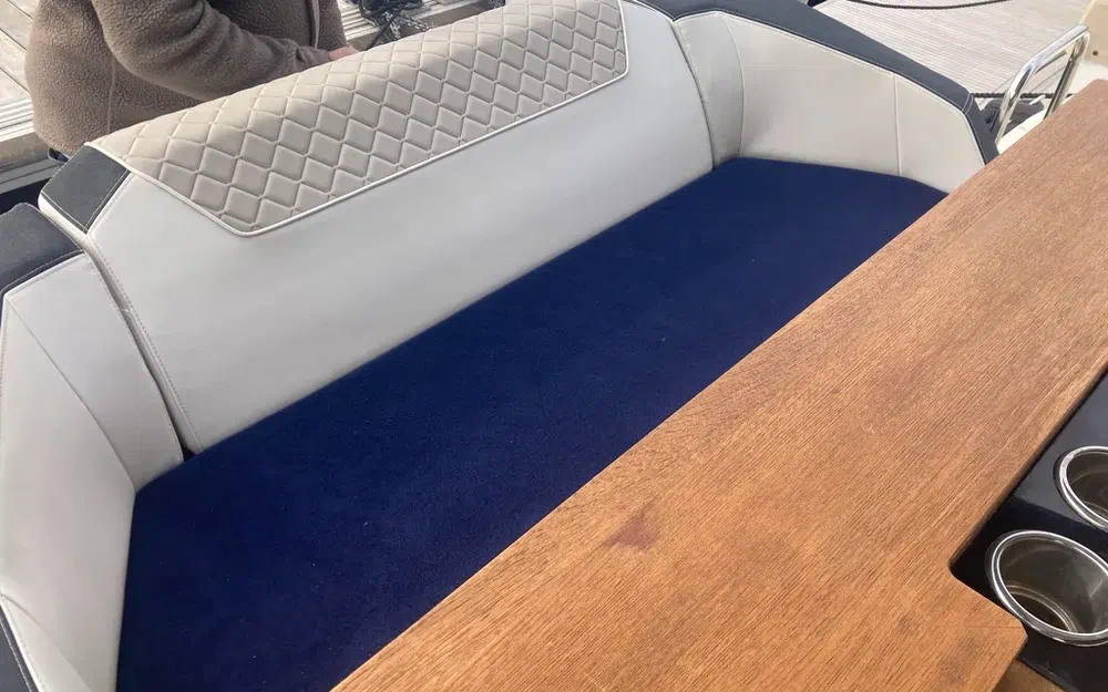 slider 21 Jeanneau Leader 46