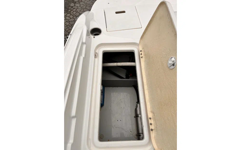 slider 12 Bayliner 215 BR