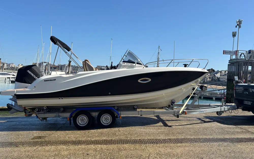 slider 13 Quicksilver Activ 675 Sundeck