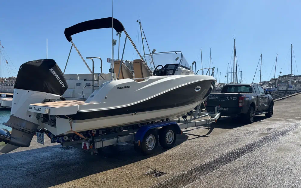 slider 15 Quicksilver Activ 675 Sundeck