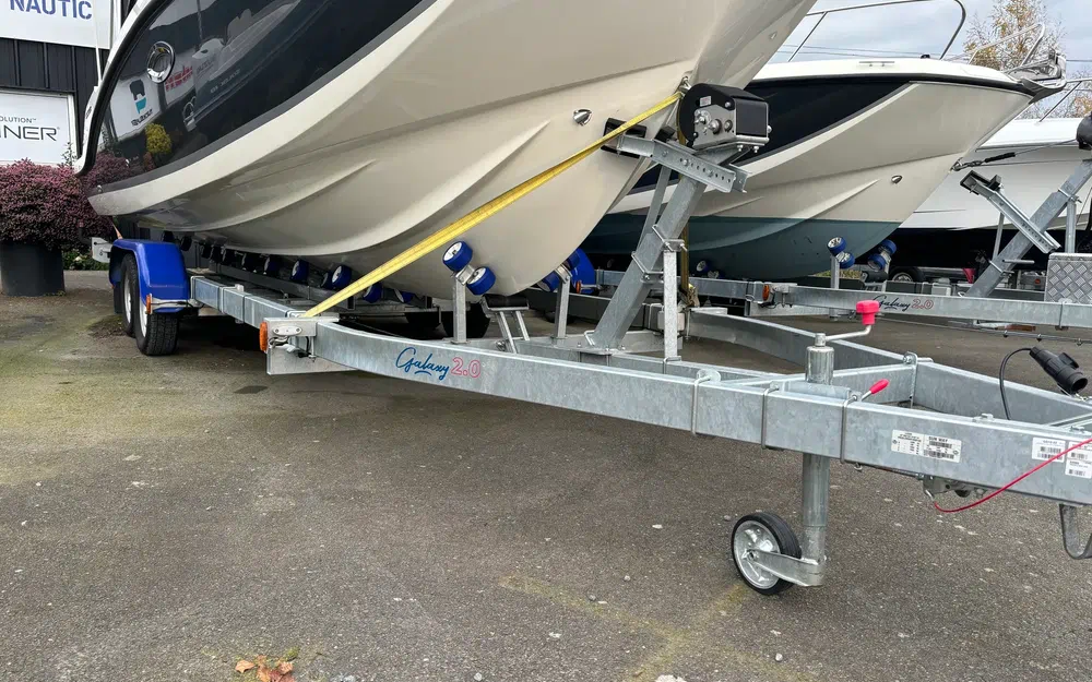 slider 3 Quicksilver Activ 675 Sundeck