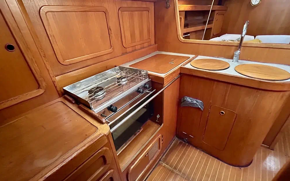 slider 9 Comar Yachts COMET 420