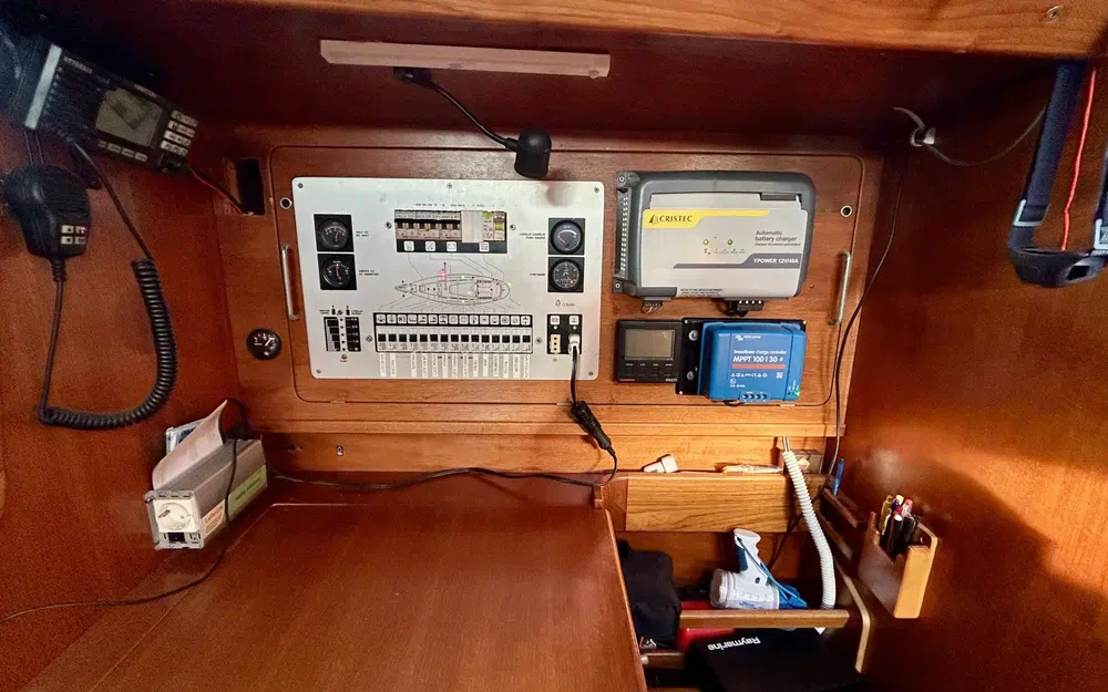 slider 11 Comar Yachts COMET 420