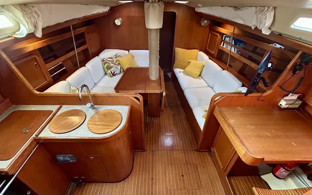slider 8 Comar Yachts COMET 420