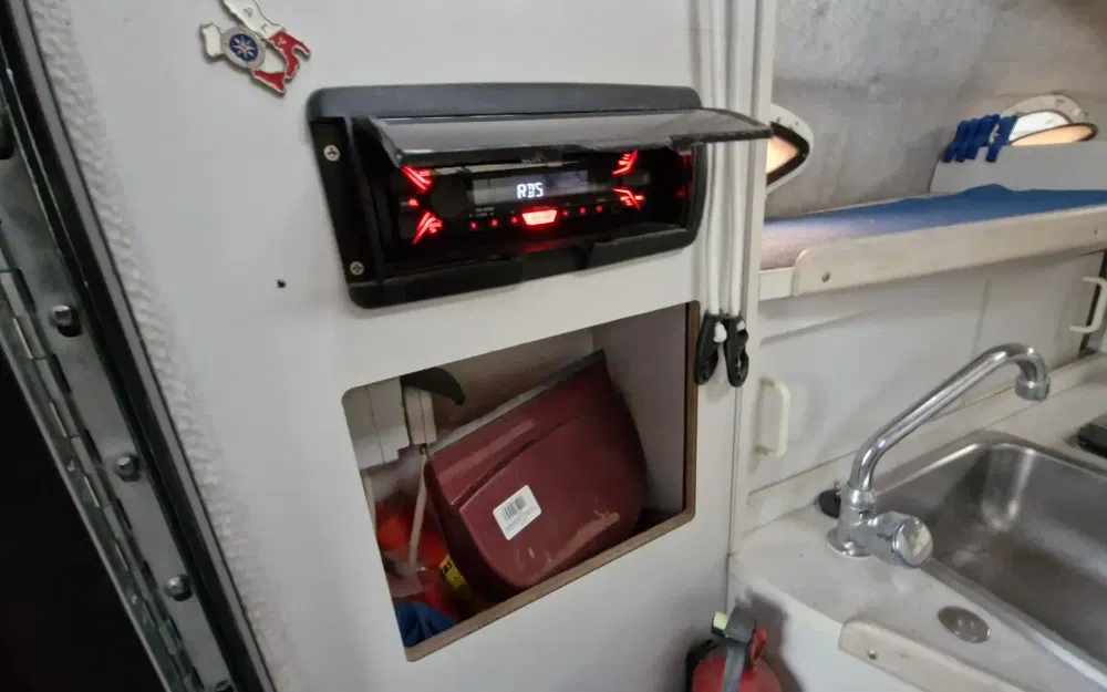 slider 13 Four Winns  238