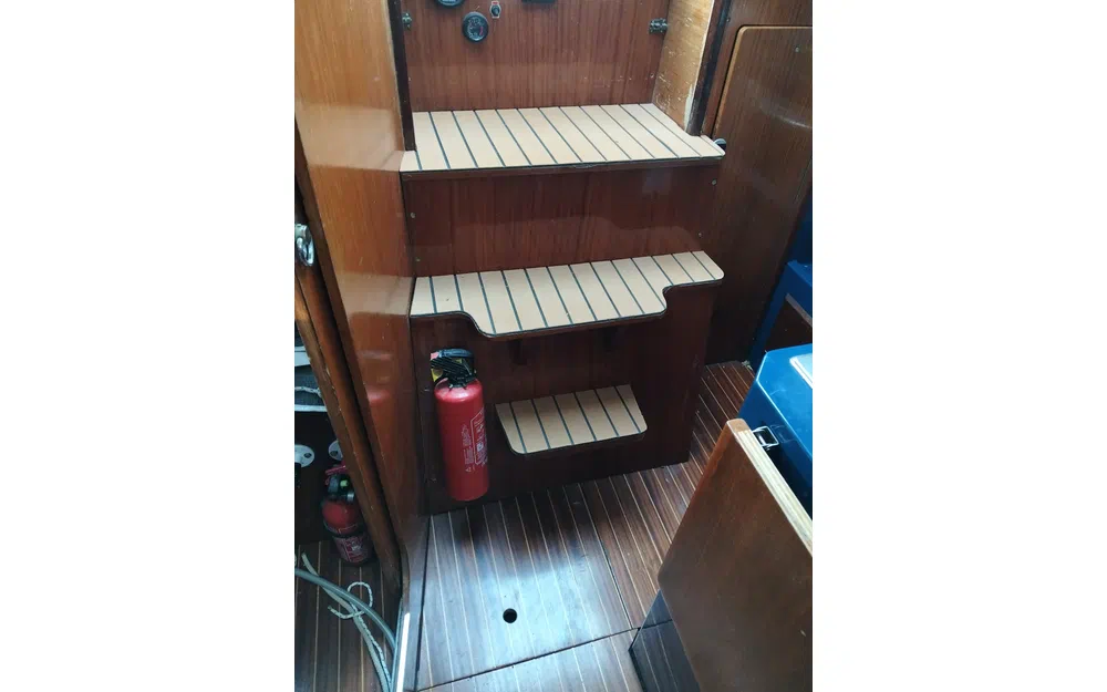 slider 6 Dufour 35 Classic