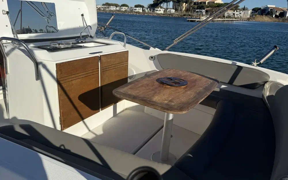 slider 10 Beneteau Flyer 850 Sun Deck