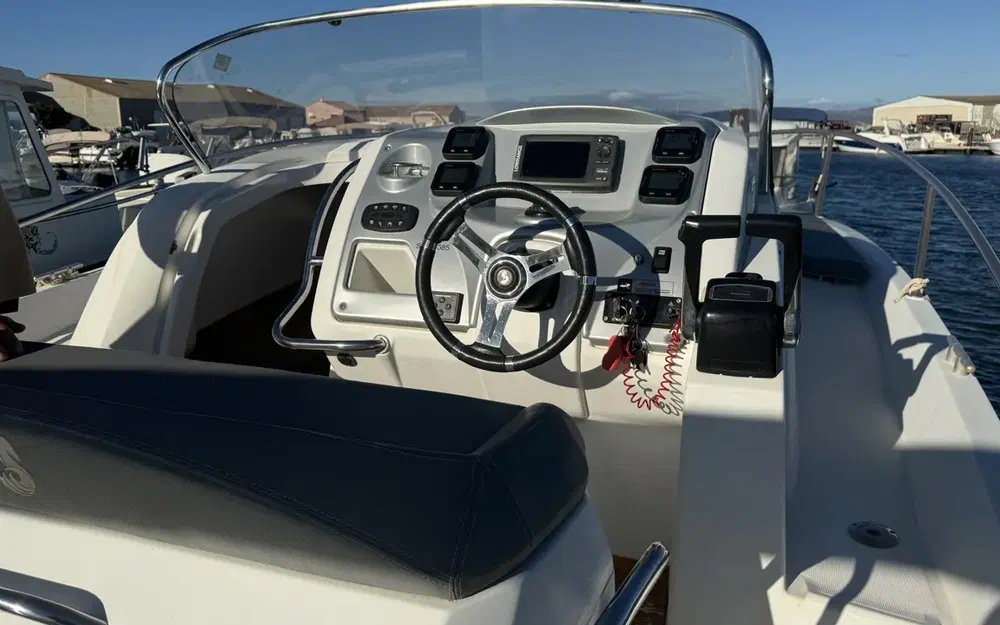 slider 7 Beneteau Flyer 850 Sun Deck