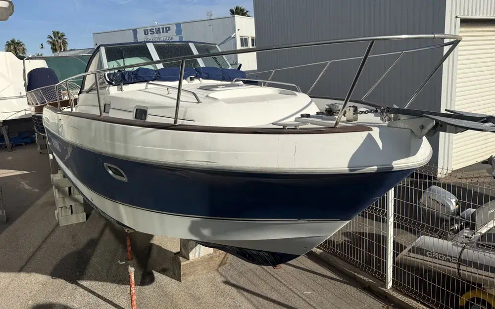 slider 0 Beneteau Ombrine 800