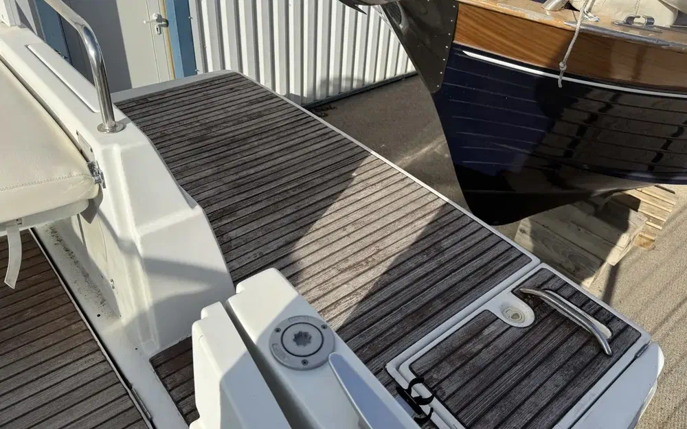 slider 14 Beneteau Ombrine 800