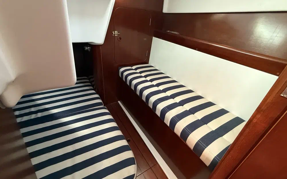 slider 22 Beneteau Ombrine 800