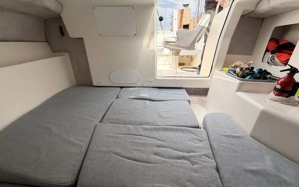 slider 26 Kelt Azura 570 WA