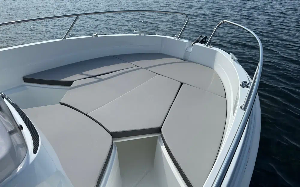 slider 2 Jeanneau Cap Camarat 5.5 CC