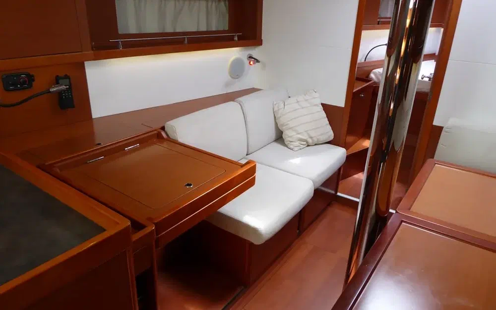 slider 39 Beneteau Oceanis 41