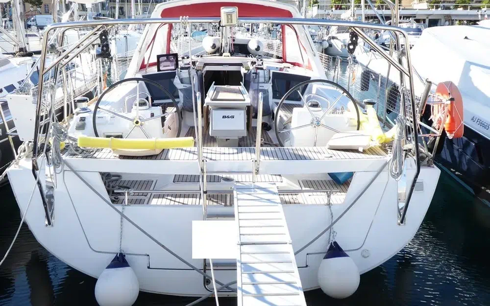 slider 3 Beneteau Oceanis 41