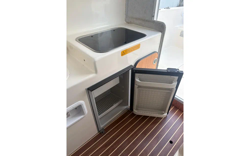 slider 13 Guymarine Evada 740