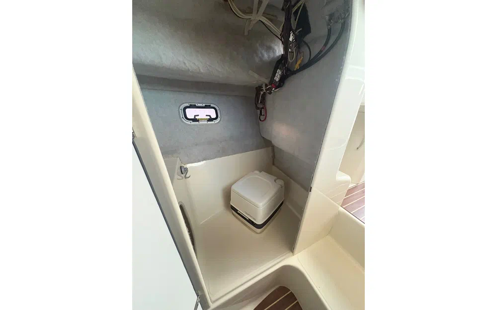 slider 14 Guymarine Evada 740