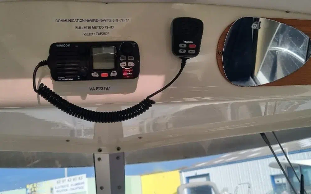 slider 17 Guymarine Evada 740