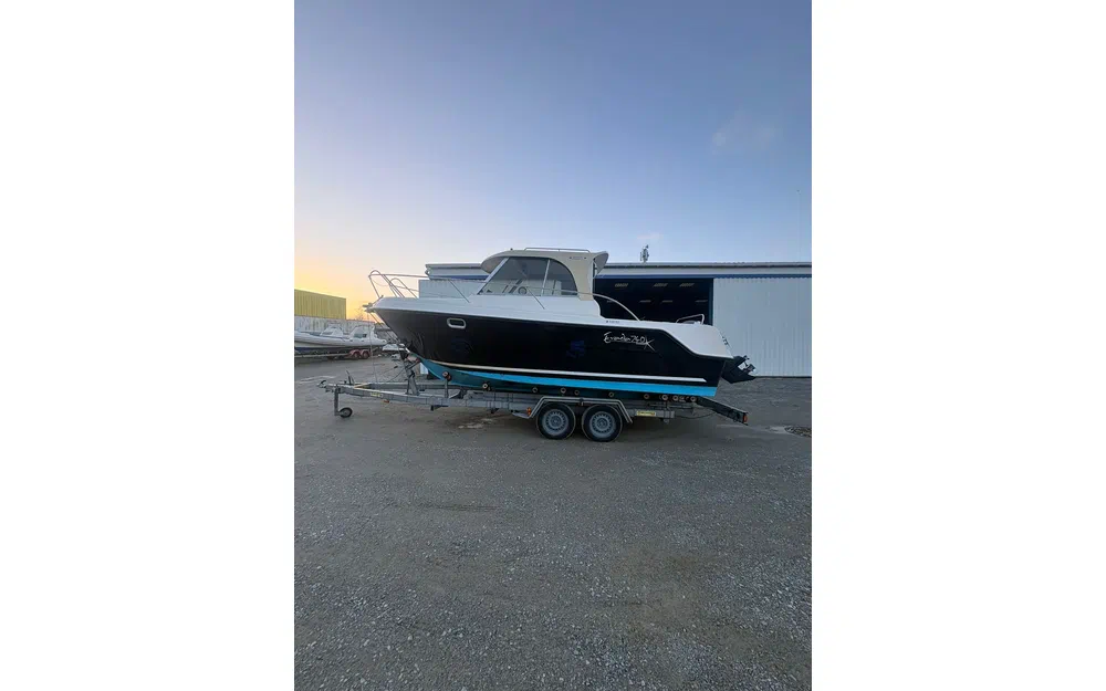 slider 0 Guymarine Evada 740