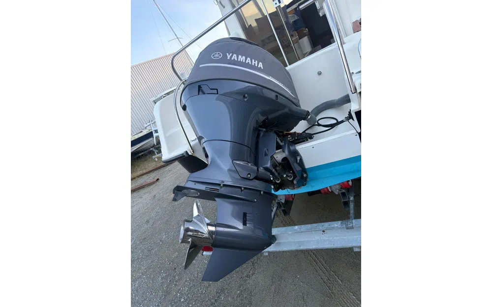 slider 11 Guymarine Evada 740