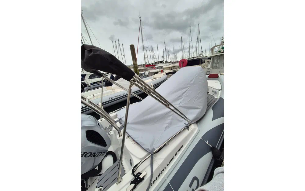 slider 9 Grand Golden Line G750