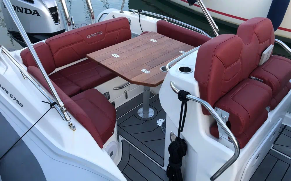 slider 6 Grand Golden Line G750