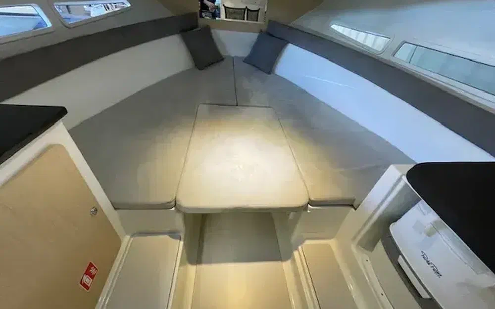 slider 3 Pacific Craft 700 SC