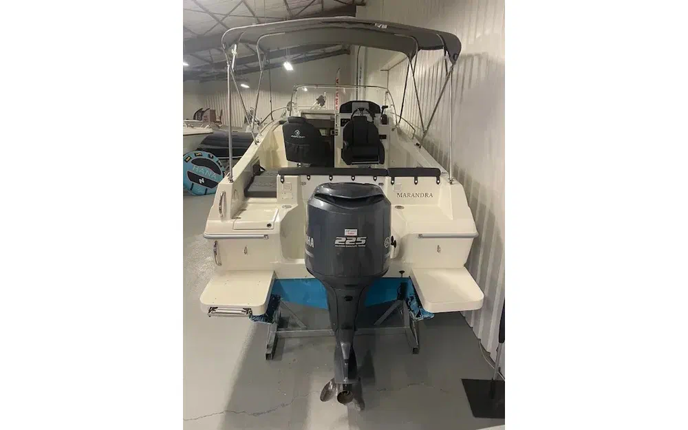 slider 3 Pacific Craft  700 SC