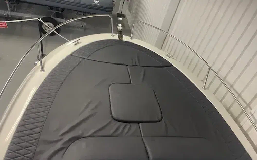 slider 4 Pacific Craft 700 SC