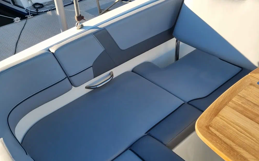 slider 12 Bayliner VR6 OB