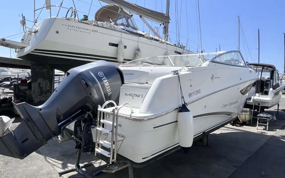 slider 1 Jeanneau Cap Camarat 7.5 DC