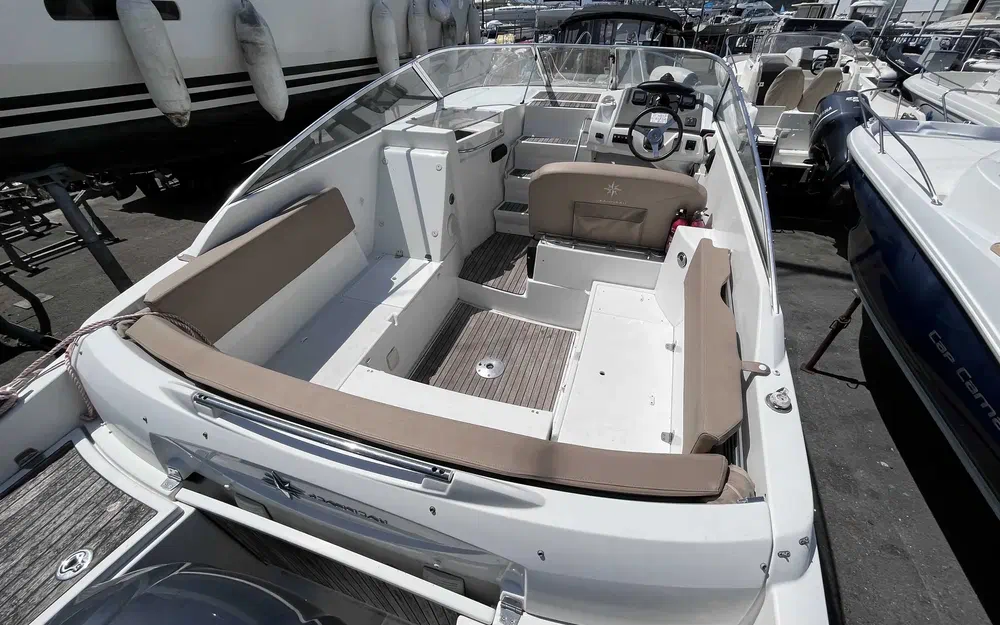 slider 3 Jeanneau Cap Camarat 7.5 DC