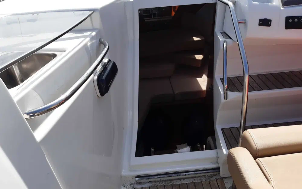 slider 8 Jeanneau Cap Camarat 7.5 DC