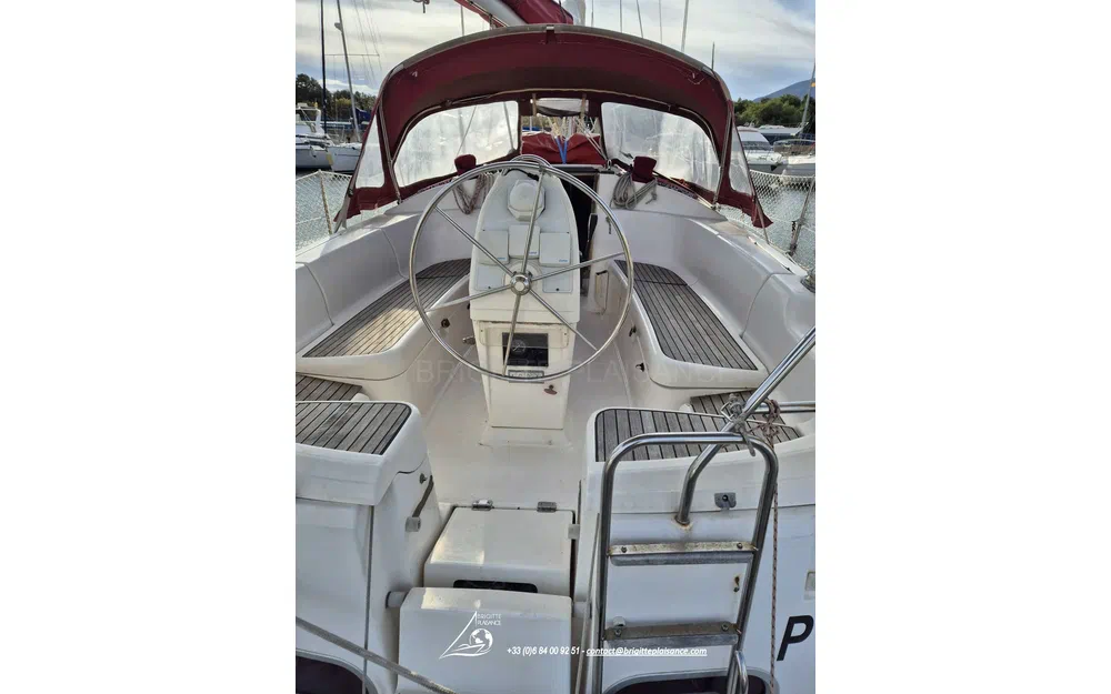 slider 2 Dufour Gib Sea 37