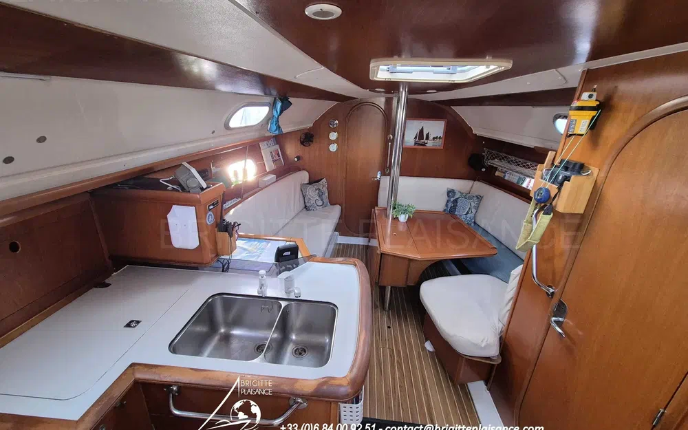 slider 3 Dufour Gib Sea 37