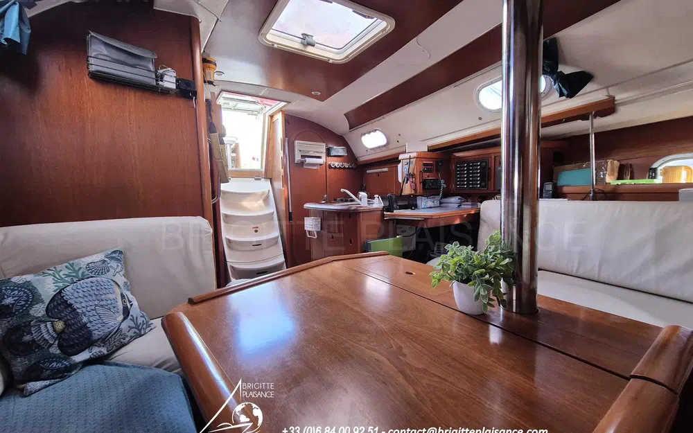 slider 5 Dufour Gib Sea 37