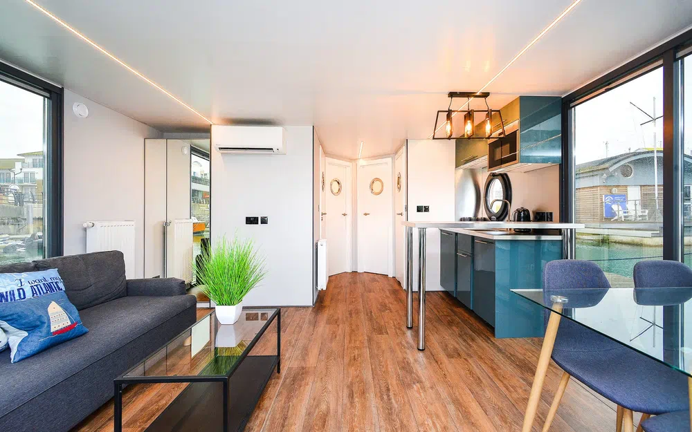 slider 12 La Mare Apartboat XL