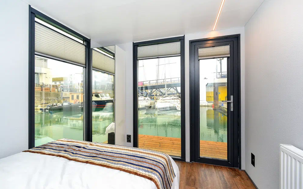 slider 16 La Mare Apartboat XL